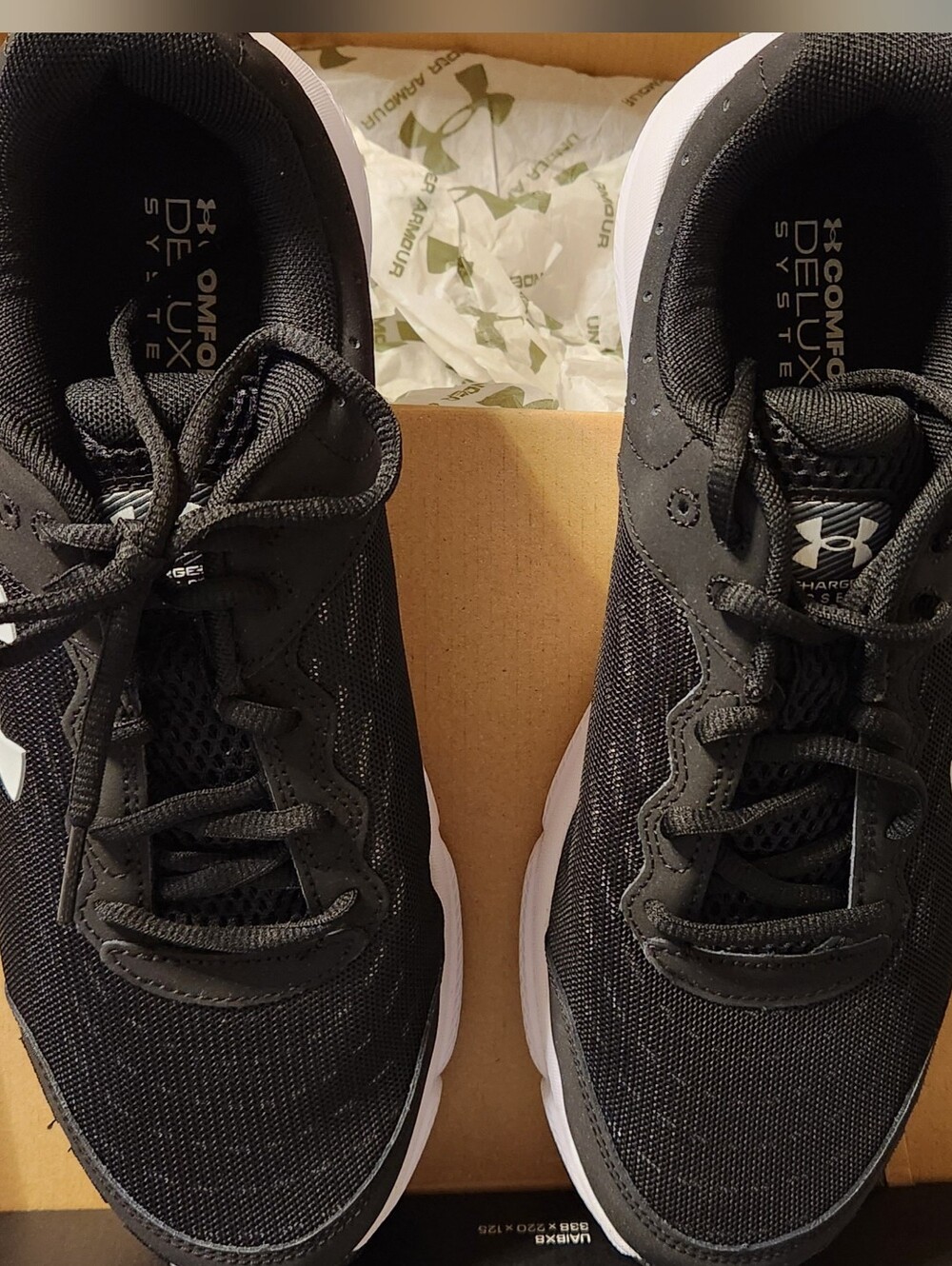 Under Armour Men Black Athletic Shoes